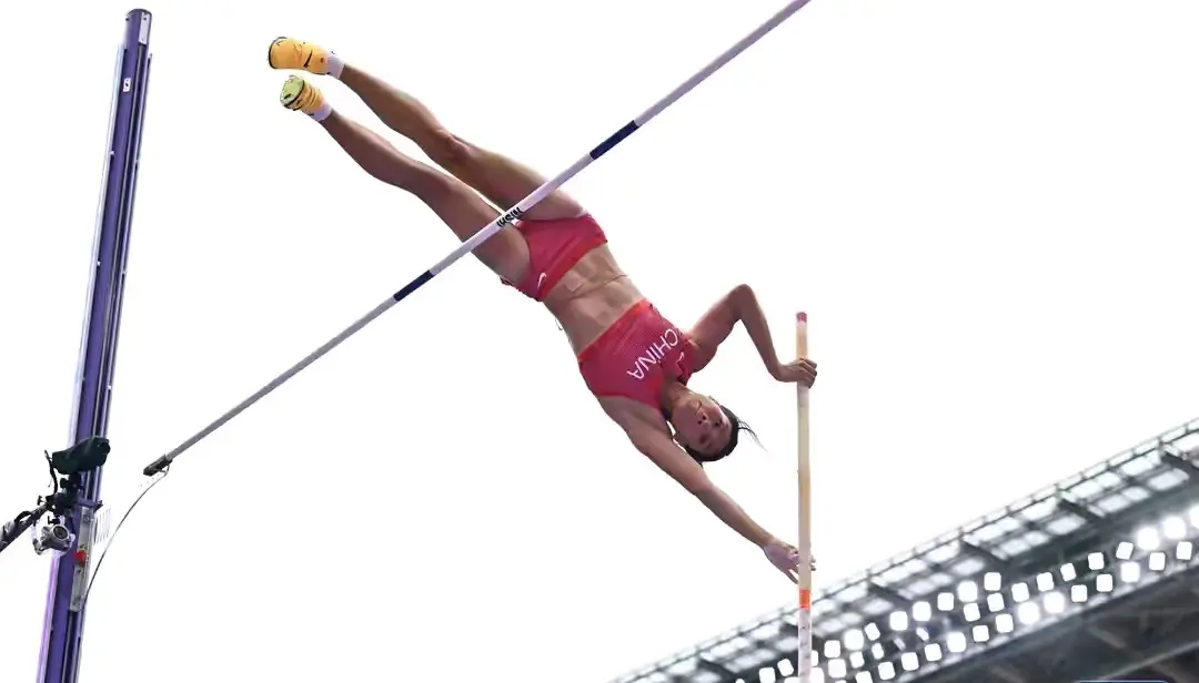 div, 中国姑娘晋, 牛春格的成