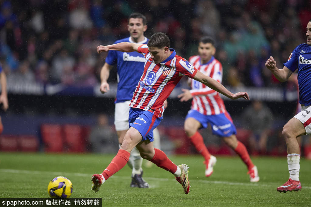 同时, 足以证明他